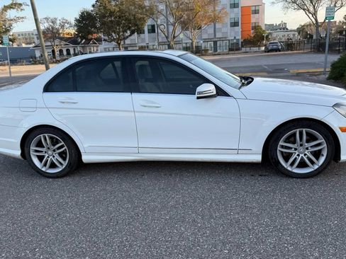 Used 2013 Mercedes-Benz C 250 Sedan image 5