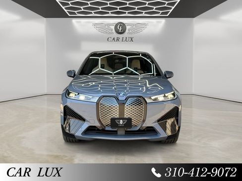 Used 2023 BMW iX xDrive50 w/ Sport Package AWD/4WD image 8