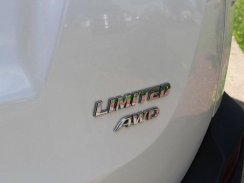 Used 2014 Toyota RAV4 Limited w/ Technology Package AWD/4WD image 43