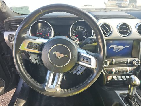 Used 2022 Ford Mustang Premium RWD image 10
