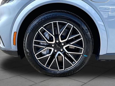 Used 2025 Ford Mustang Mach-E Premium RWD image 10