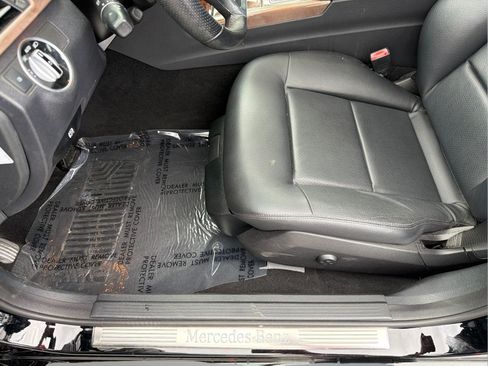 Used 2013 Mercedes-Benz E 350 Sedan image 26