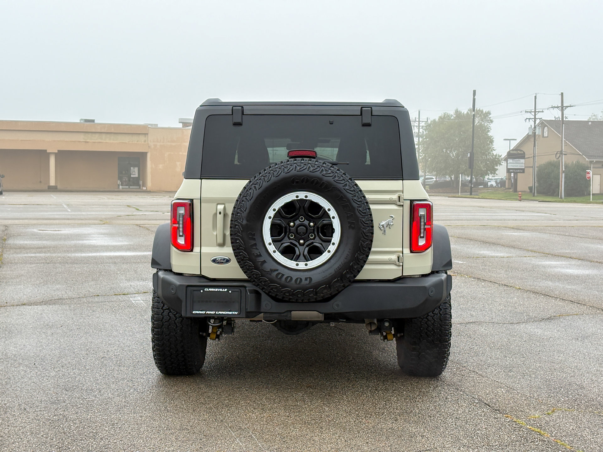 Used 2025 Ford Bronco Outer Banks w/ Sasquatch Package AWD/4WD image 8