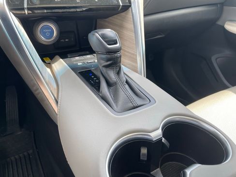 Used 2021 Toyota Venza Limited w/ Advanced Technology Package AWD/4WD image 16