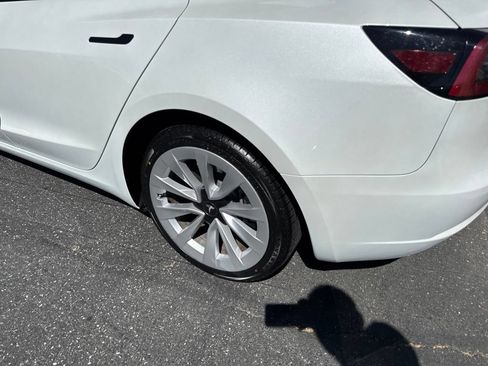 Used 2023 Tesla Model 3 Standard Range RWD image 7