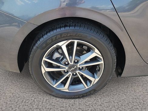 Used 2024 Kia Forte LXS FWD image 7