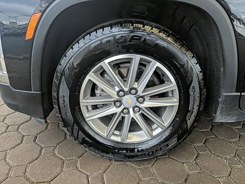 Used 2023 Chevrolet Traverse LT w/ LPO, Floor Liner Package image 13