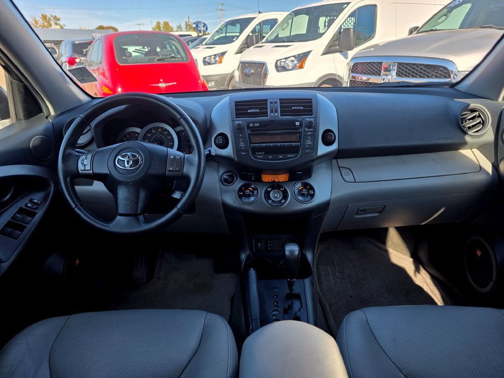 Used 2011 Toyota RAV4 Limited w/ Limited Extra Value Pkg AWD/4WD image 5