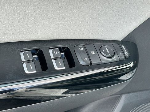 Certified 2019 Kia Sportage EX w/ EX Sport Appearance Package image 17