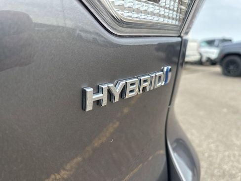 Used 2018 Toyota Highlander Limited w/ Carpet Mat Package (TMS) AWD/4WD image 6