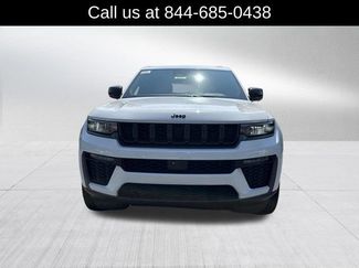 New 2026 Jeep Grand Cherokee Limited w/ Limited Altitude Package AWD/4WD video 2
