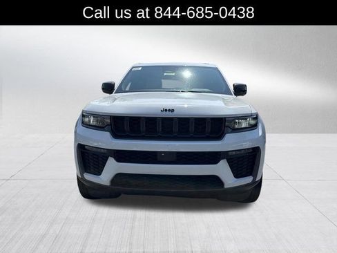 New 2026 Jeep Grand Cherokee Limited w/ Limited Altitude Package AWD/4WD image 2