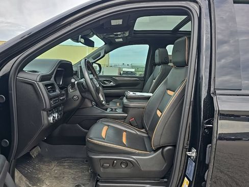 Used 2024 GMC Yukon XL AT4 w/ AT4 Premium Plus Package AWD/4WD image 15