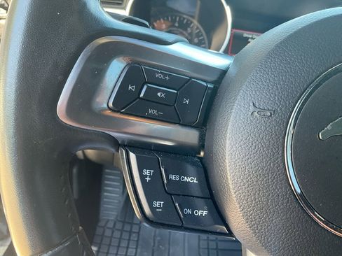 Used 2018 Ford Mustang GT Premium RWD image 17