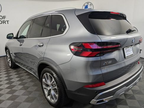 New 2026 BMW X5 xDrive40i w/ Premium Package AWD/4WD image 8