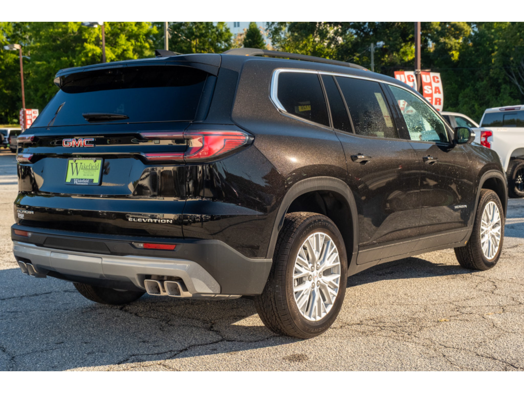 New 2027 GMC Acadia Elevation w/ Elevation Premium Package FWD image 8
