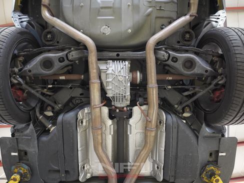 Used 2009 Dodge Challenger SRT8 w/ SRT Option Group II RWD image 54