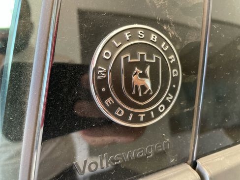 Used 2024 Volkswagen Tiguan Wolfsburg Edition image 7