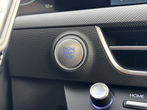 New 2025 Hyundai Sonata Limited image 25