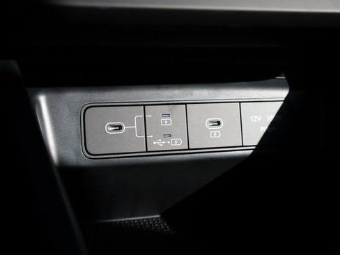 Used 2025 Hyundai Tucson SE image 23