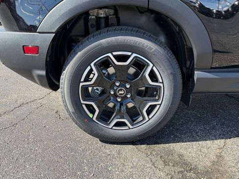 New 2026 Ford Bronco Sport Outer Banks w/ Outer Banks Tech Package+ AWD/4WD image 32