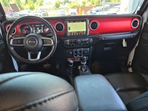 Used 2021 Jeep Gladiator Rubicon AWD/4WD image 16