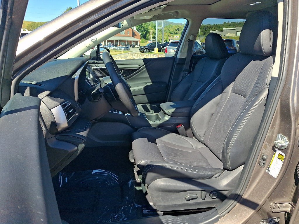 Used 2023 Subaru Outback Limited AWD/4WD image 13