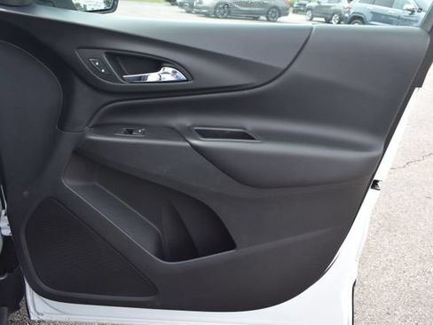 Used 2018 Chevrolet Equinox LT w/ Sun & Infotainment Package FWD image 43