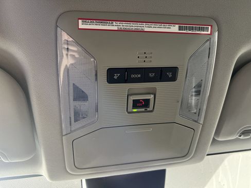 Used 2023 Toyota RAV4 LE FWD image 19