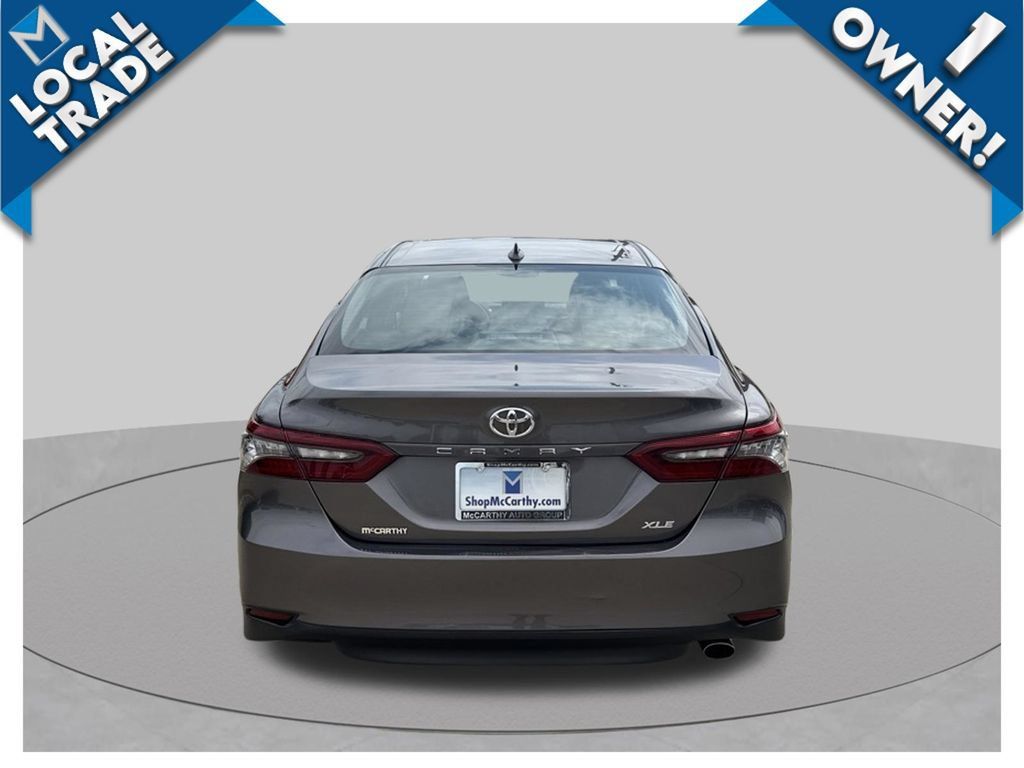 Used 2021 Toyota Camry XLE FWD image 6