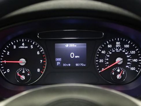 Used 2019 Kia Sorento L image 19