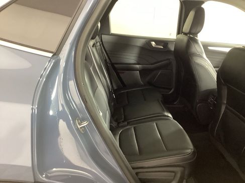 Used 2023 Ford Escape Platinum w/ Class II Trailer Tow Package AWD/4WD image 11