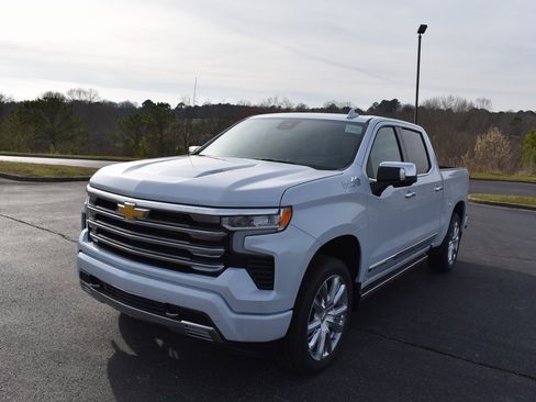 New 2026 Chevrolet Silverado 1500 High Country image 2