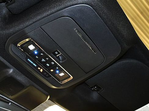 Used 2023 Ford F150 Lariat w/ Equipment Group 502A High AWD/4WD image 30