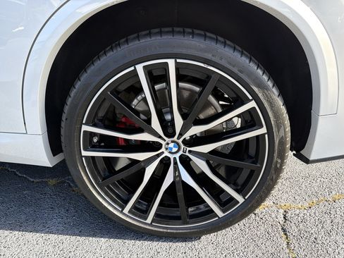 Used 2021 BMW X5 M50i AWD/4WD image 20