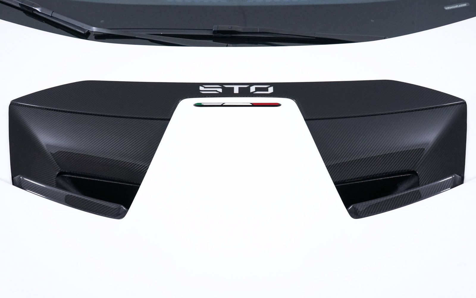 Used 2023 Lamborghini Huracan STO RWD image 20