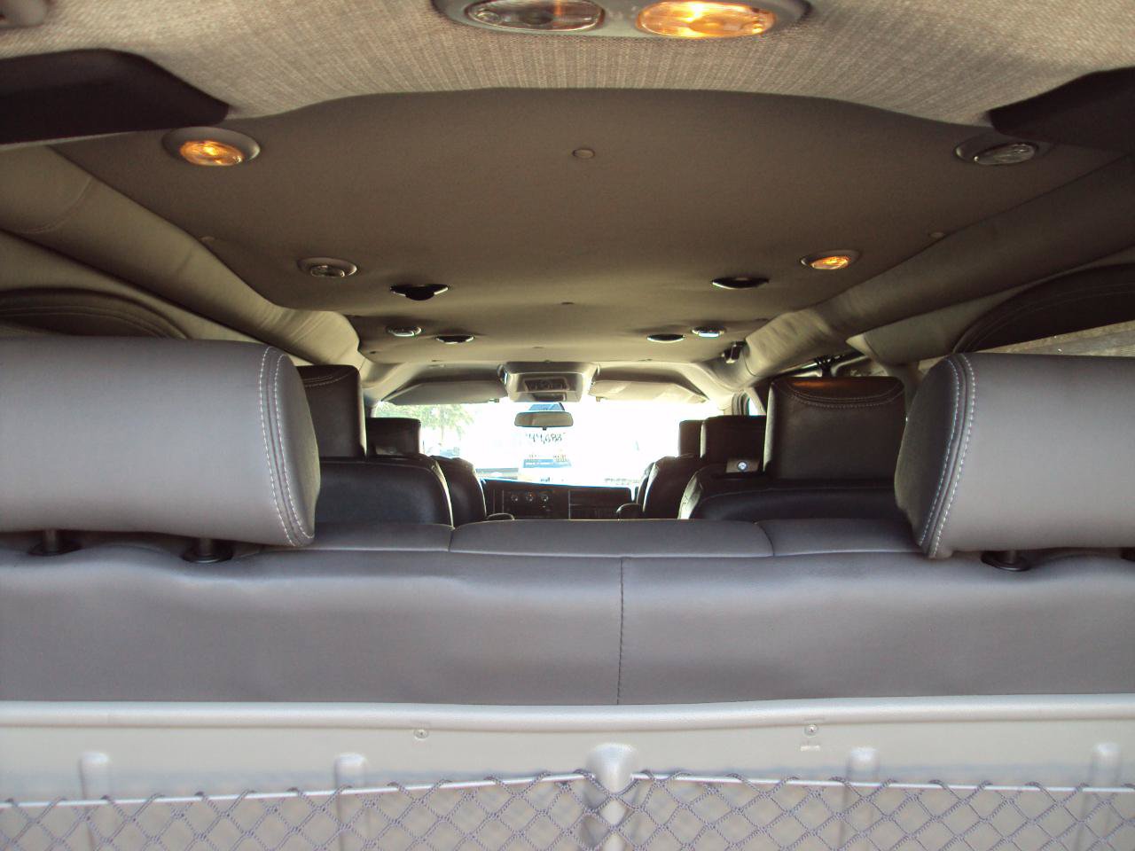 Used 2023 Chevrolet Express 2500 Extended RWD image 10