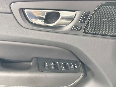 Certified 2023 Volvo XC60 B5 Ultimate AWD/4WD image 17