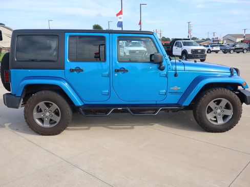 Used 2015 Jeep Wrangler Unlimited Sport AWD/4WD image 4
