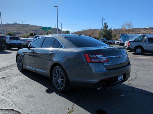 Used 2018 Ford Taurus Limited image 6