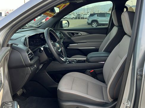 Certified 2024 Chevrolet Traverse LT image 29