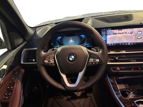 New 2026 BMW X5 xDrive50e image 28