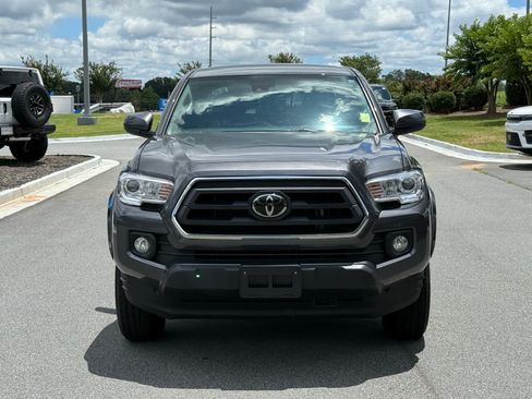 Used 2023 Toyota Tacoma SR5 AWD/4WD image 8