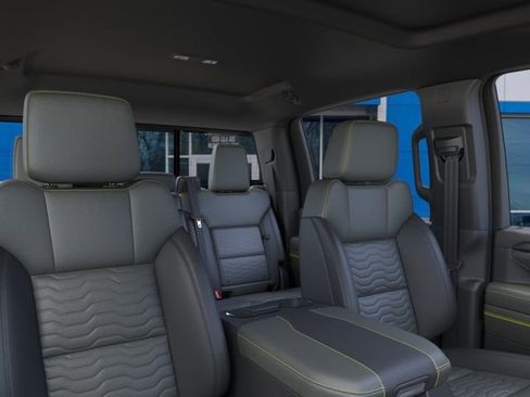 New 2026 Chevrolet Silverado 2500 ZR2 AWD/4WD image 24