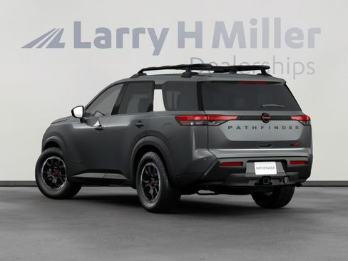 New 2026 Nissan Pathfinder Rock Creek w/ Rock Creek Premium Package AWD/4WD image 7
