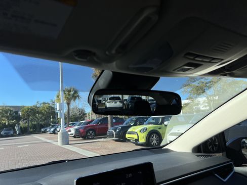 Used 2022 Toyota Corolla LE image 26