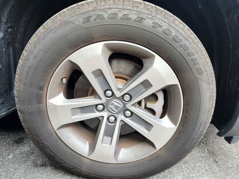 Certified 2025 Honda Pilot EX-L image 3
