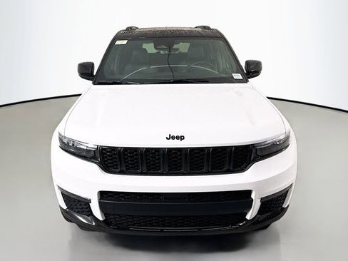 New 2025 Jeep Grand Cherokee L Limited image 2