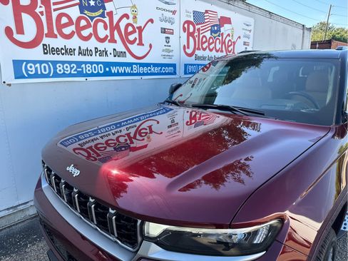 New 2026 Jeep Grand Cherokee L Summit AWD/4WD image 9