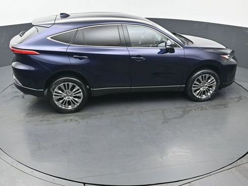 Used 2024 Toyota Venza XLE AWD/4WD image 44